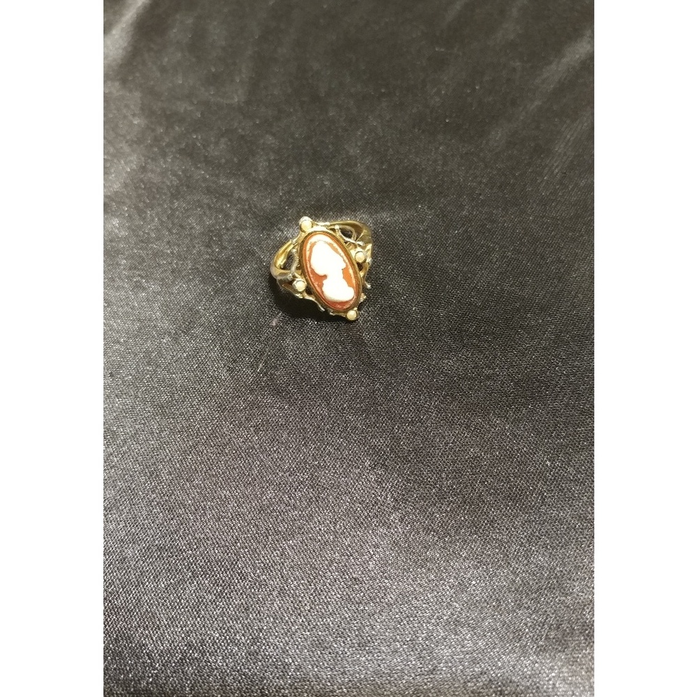 Avon Ring!